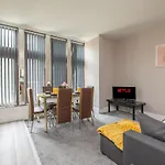 K Suites North Park Road
